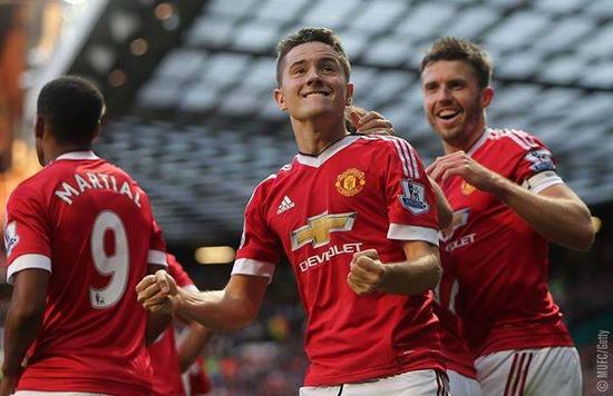 出了严峻挑 出了严峻挑